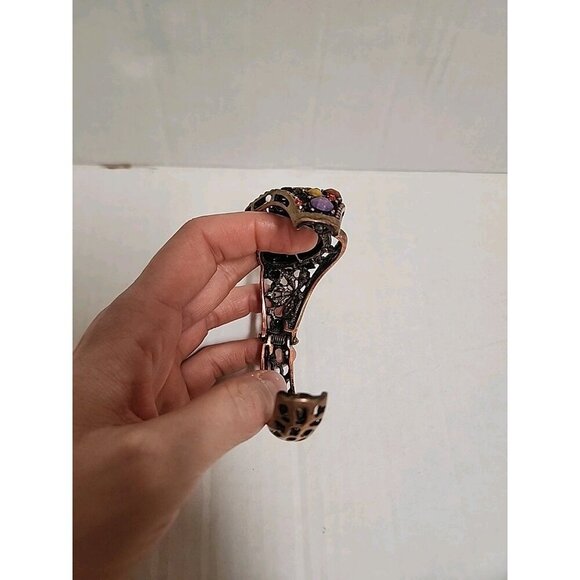 Vintage Clasp Costume Bracelet - Picture 7 of 8